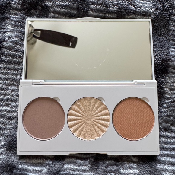 OFRA Midi Palette Face It - Light Shades - Picture 3 of 3